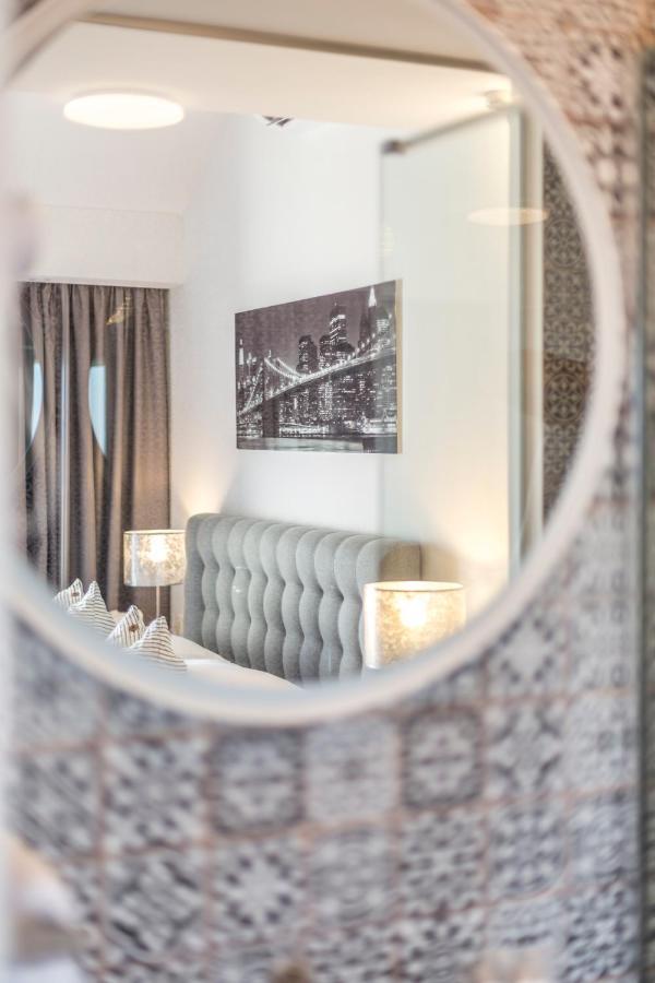 חוואר Hvar De Luxe Apartments 1 מראה חיצוני תמונה